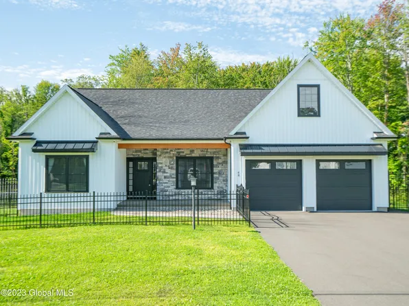 48 North Road, Troy, NY 12180