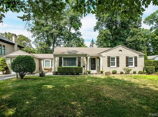 1903 Pembroke Rd, Birmingham, MI 48009