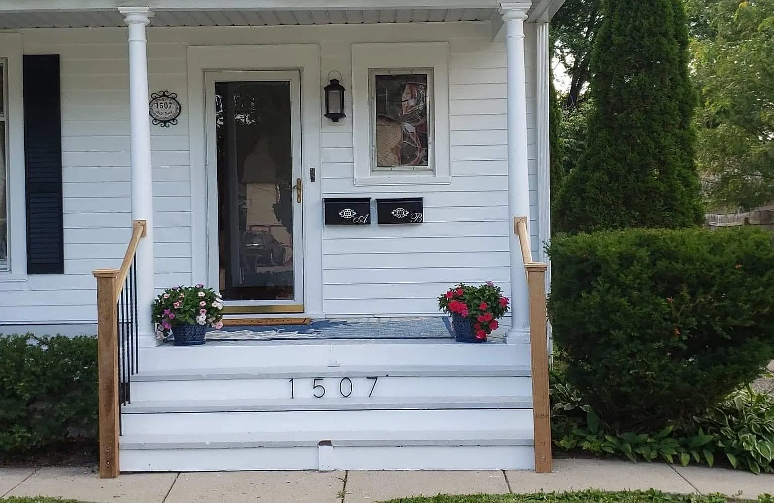 1 bed, 700 sqft, $1,300 — Photo 1
