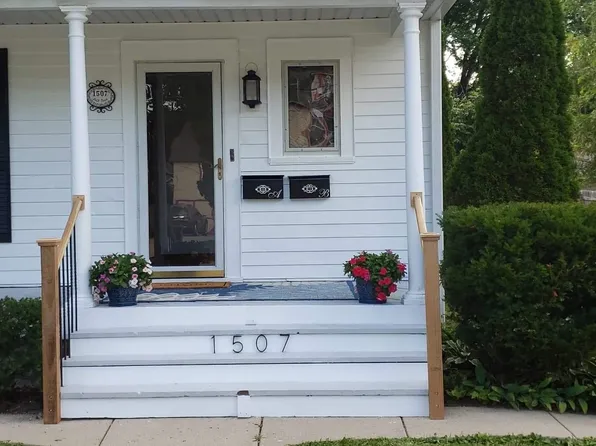 1507 N Green St #2, McHenry, IL 60050