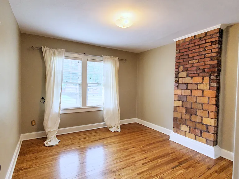 131 Glenmont Ave — Photo 23