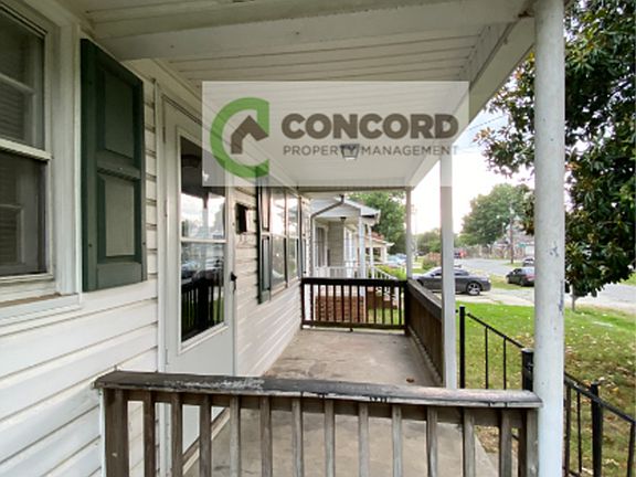 3rd image of 522 Garrett St