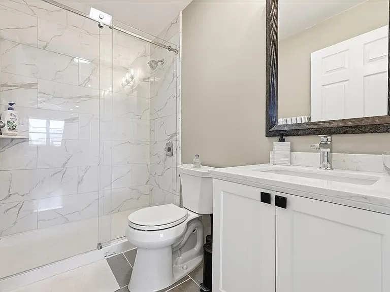 39 Union St #402 — Photo 23