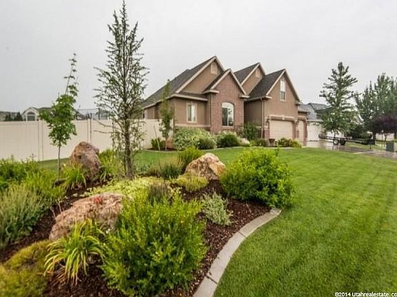 2nd image of 10258 S Spruce Leaf Dr