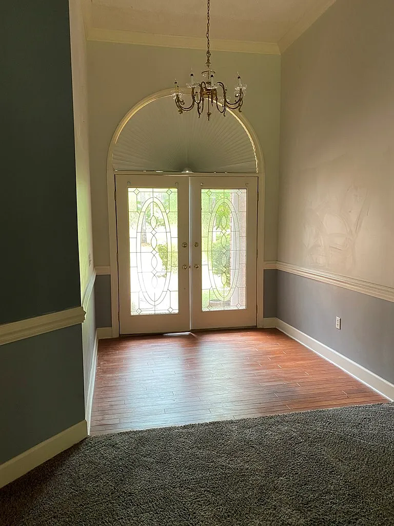 4 bed, 3.5 bath, 2768 sqft, $2,150 — Photo 4