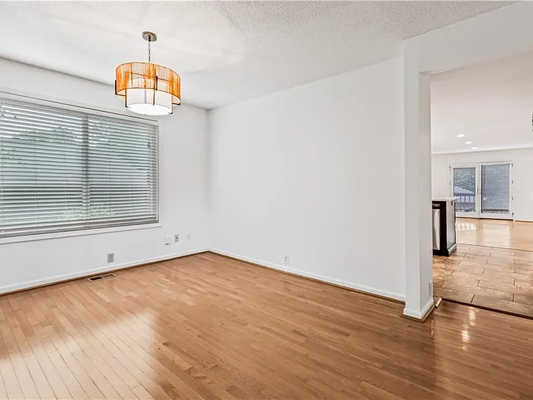 1016 Muirfield Dr — Photo 11