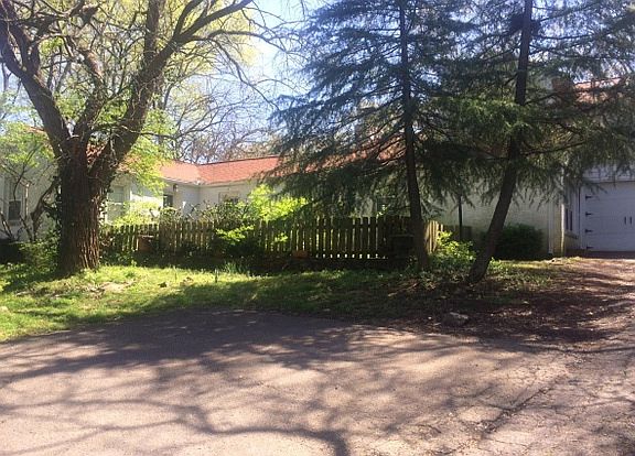 2nd image of 1309 Lone Oak Cir