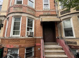 6088 67th Ave FLOOR 2, Ridgewood, NY 11385