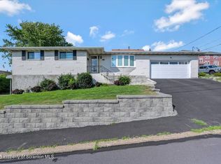 625 Cotter St, Moosic, PA 18507