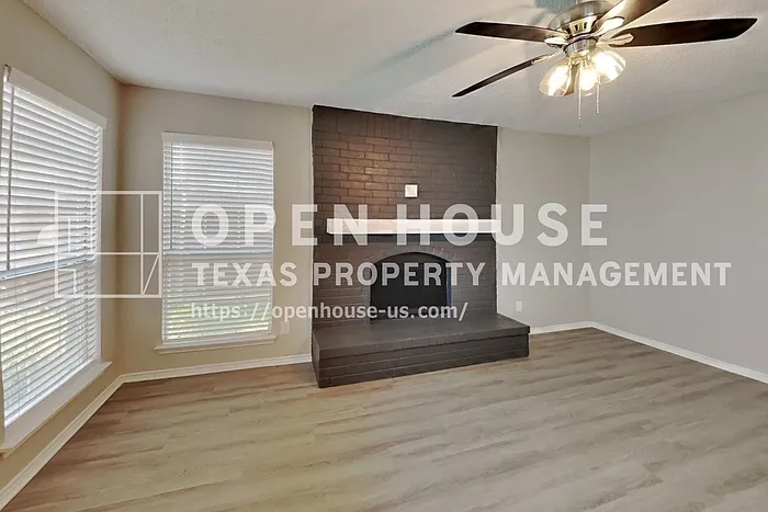 6703 Olivewood Dr — Photo 5
