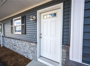 2801 State St #1, Hamden, CT 06517