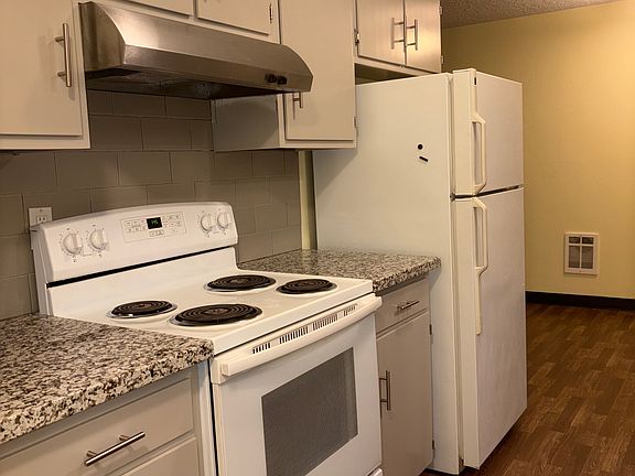5th image of 3311 E 17th St #3311