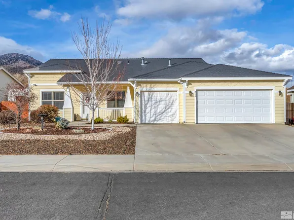 210 Crown Point Dr, Dayton, NV 89403