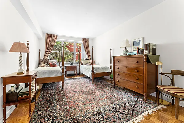 Sold by Berkshire Hathaway HomeServices New York Properties | media 19