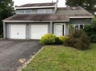 81 Newtons Corner Rd, Howell, NJ 07731