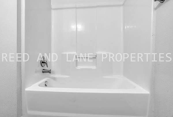 1st image of 926 S 45th St #6