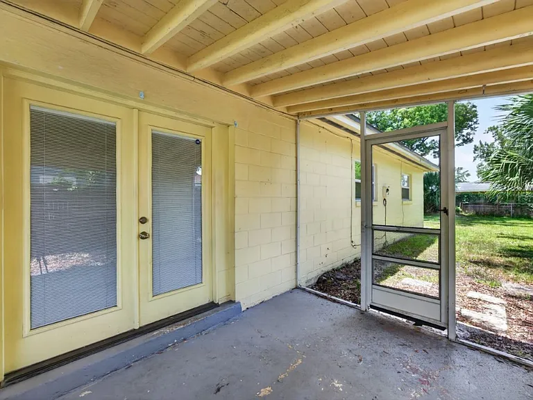 5527 Beney Rd — Photo 23
