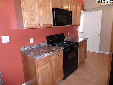 4th image of 1421 Onondago Ave