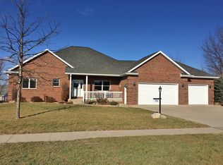 1006 Benjamin Dr, Marshalltown, IA 50158
