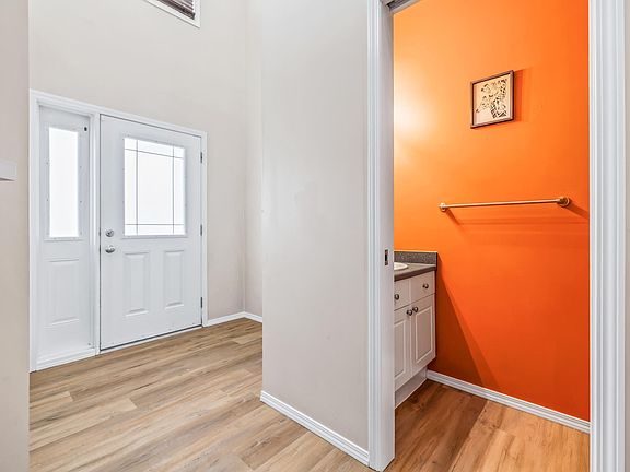 4th image of 1421 Hermitage Rd NW