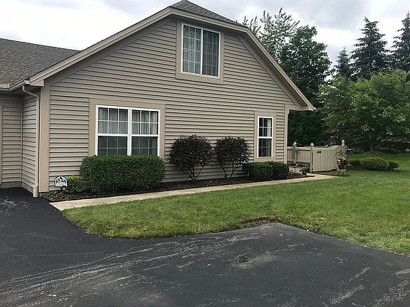 5th image of 504 Willow Brook Dr NE
