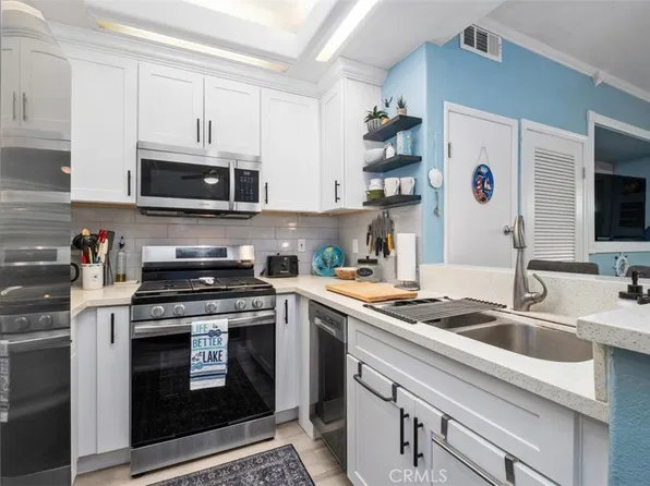 18 Montana Del Lago Dr, Rancho Santa Margarita, CA 92688