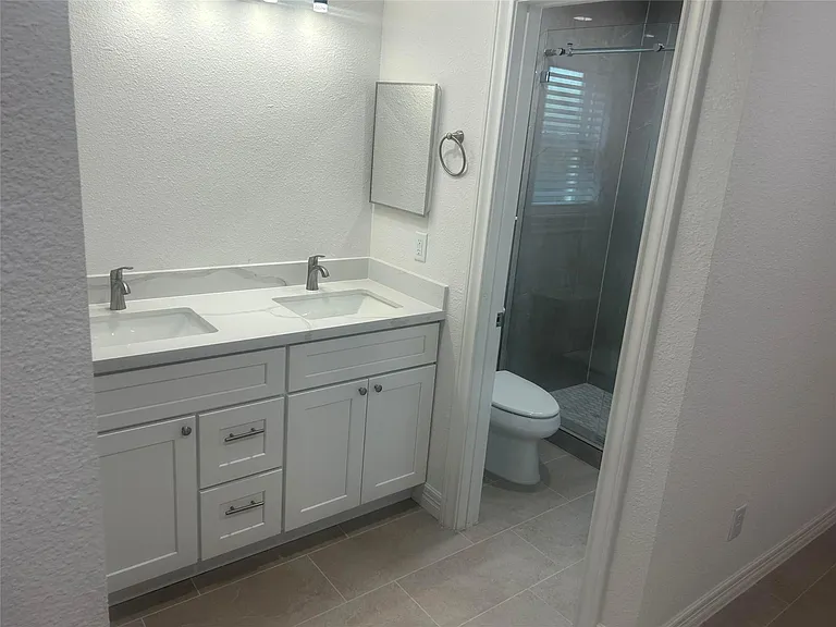 1139 Pinecroft Dr — Photo 5