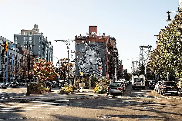 Rented by The Agency | media 34