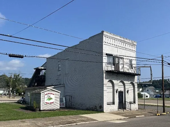 819 S 3rd Ave, Middleport, OH 45760