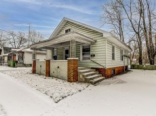 1212 E Phillips St, Springfield, IL 62702
