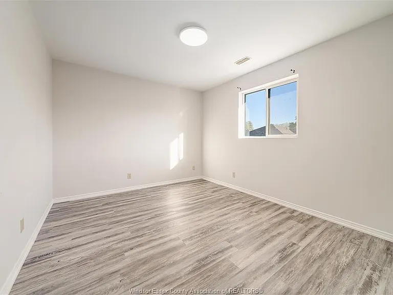 1970 Daytona Ave #2 — Photo 11
