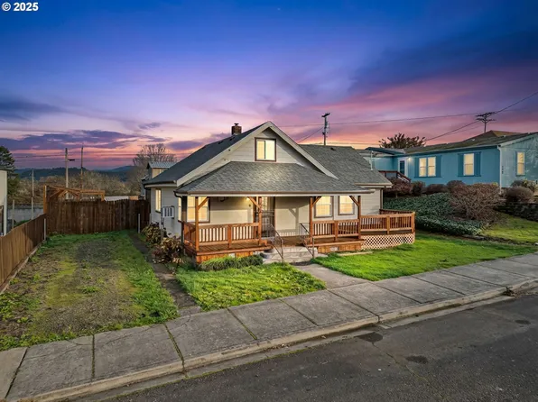 252 Alder St, Yoncalla, OR 97499