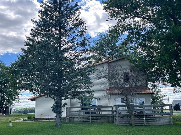 3rd image of 27557 Forrider Rd