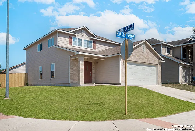 102 Mallow Grv — Photo 2