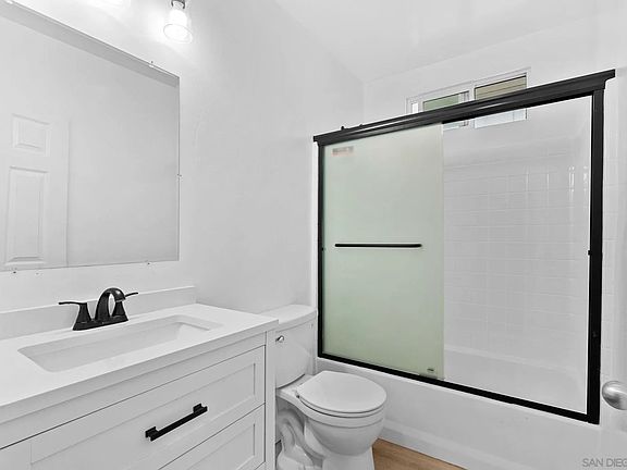 4th image of 4259-61 Maryland St