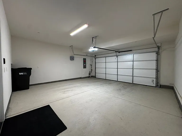 33221 Opal Glass Dr — Photo 16