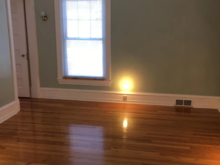 132 Lafayette Ave NE #2 — Photo 5