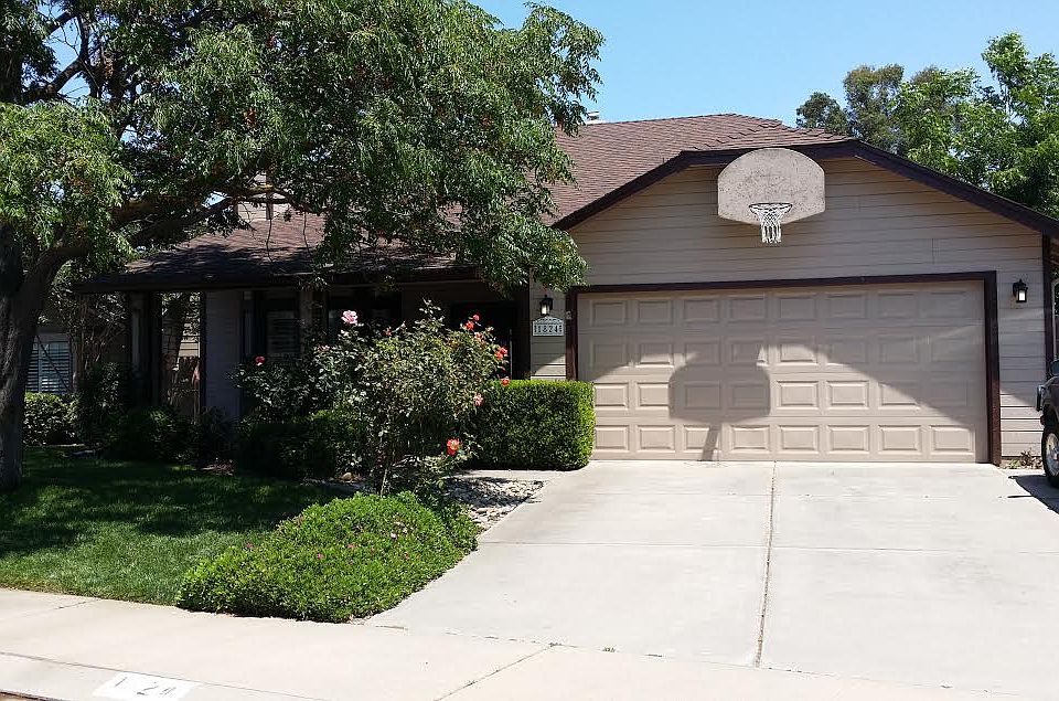 2nd image of 1824 Robin Ln