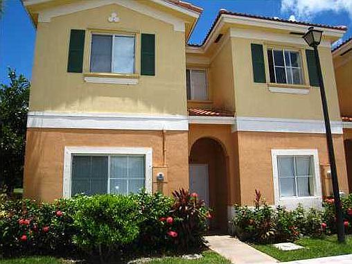 1st image of 4511 Woodland Cir
