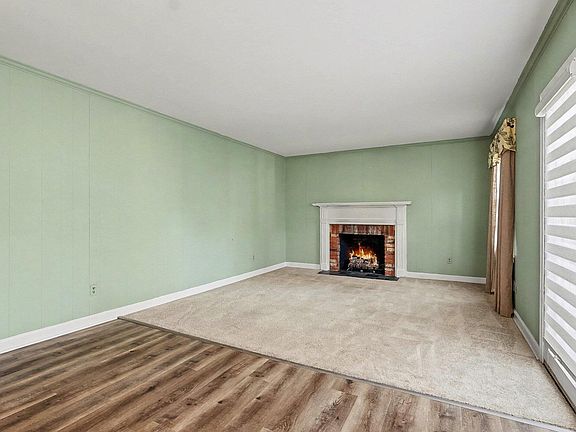 3rd image of 3704 Pembrook Pl