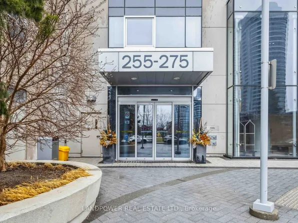 255 Village Green Sq #708, Toronto, ON M1S 0L7