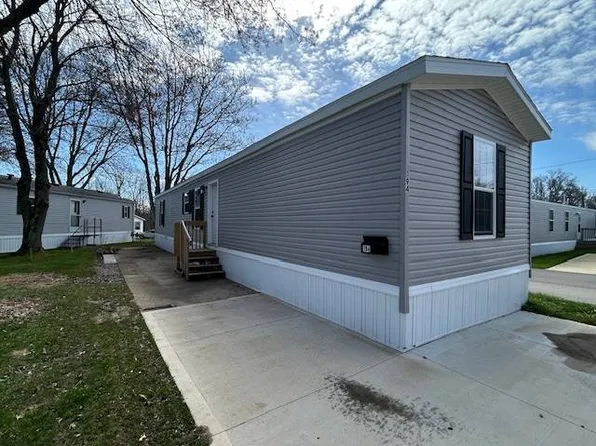 7055 Quarry Rd #194, Amherst, OH 44001