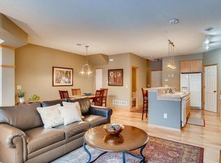 342 Valley Cmns, Hudson, WI 54016