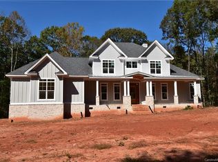 3131 Maple Way Dr, Davidson, NC 28036