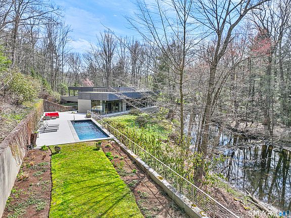 3rd image of 52 Valley Forge Road
