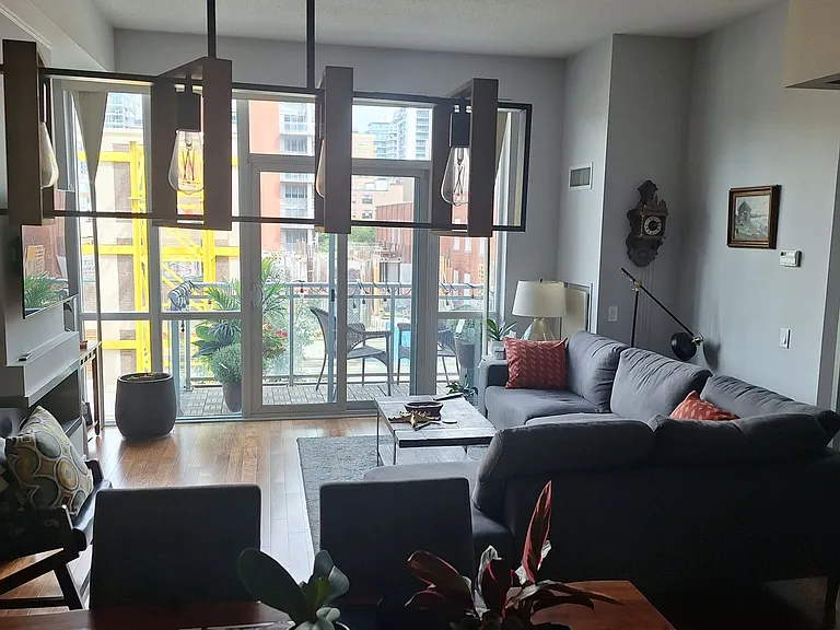 116 George St #405 — Photo 14