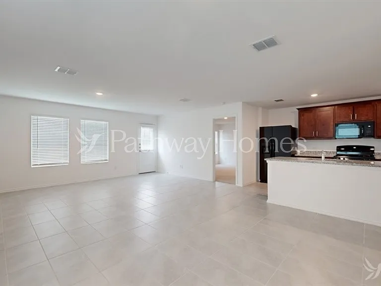 1222 Tallow Trl — Photo 6