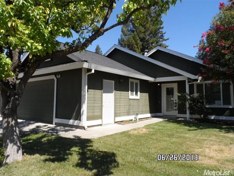1st image of 340 El Capitan Dr