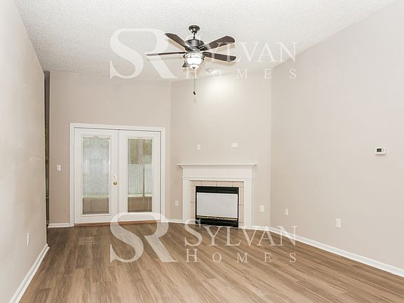 3rd image of 11316 Landing Estates Dr