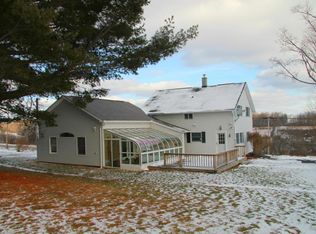 103 Sherwood Dr, Waymart, PA 18472